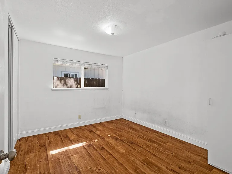 935 Springoak Way — Photo 10