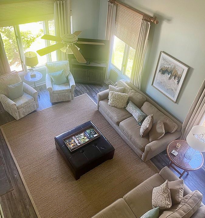1st image of 410 Yacht Harbor Ct