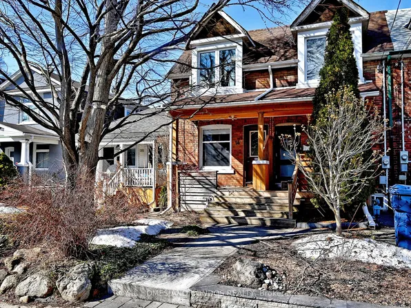 14 Balfour Ave, Toronto, ON M4C 1T5