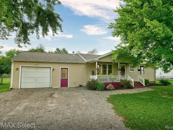 2107 Hillsdale Dr, Davison, MI 48423