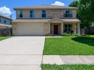 1643 Sequoia Dr, Krum, TX 76249