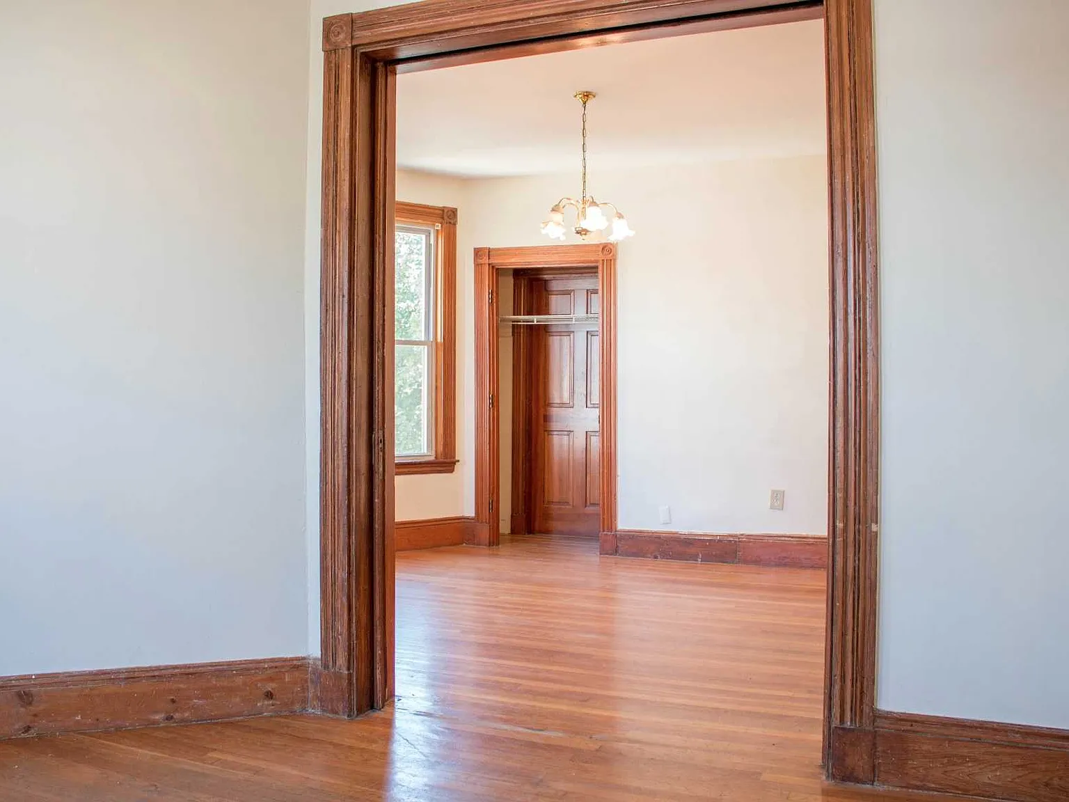 4 bed, $3,200 — Photo 4