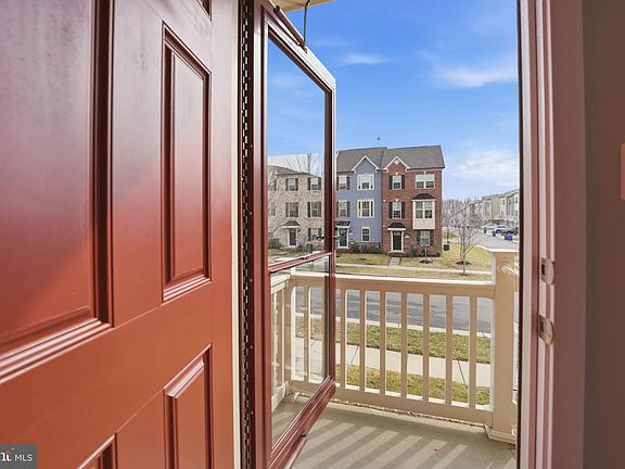 3rd image of 18112 Red Cedar Rd