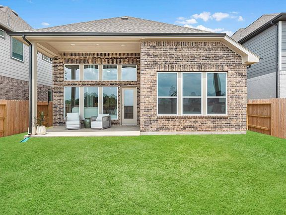 Covered Outdoor Patio