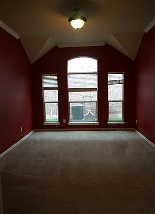 3rd image of 1113 Dyer Creek Pl