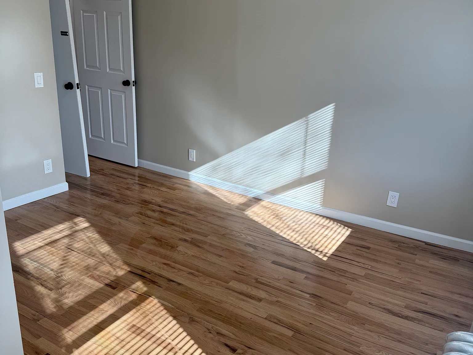 3 bed, 1188 sqft, $3,800 — Photo 2