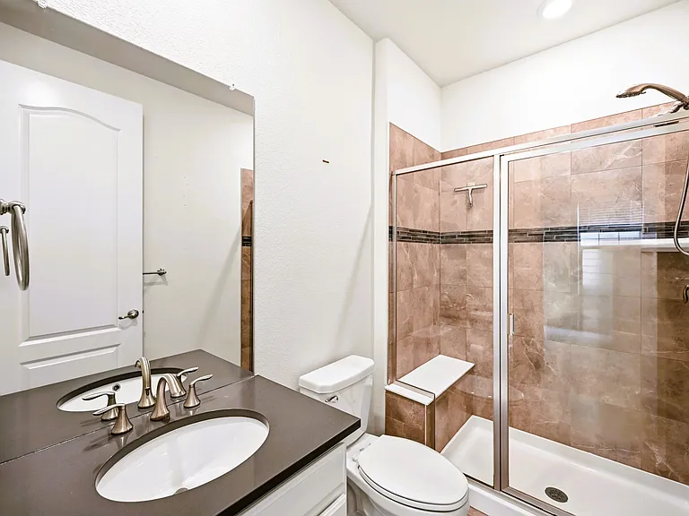 10054 E 59th Ave — Photo 26