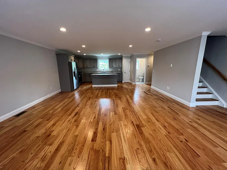 692 New Haven Ave #A — Photo 6