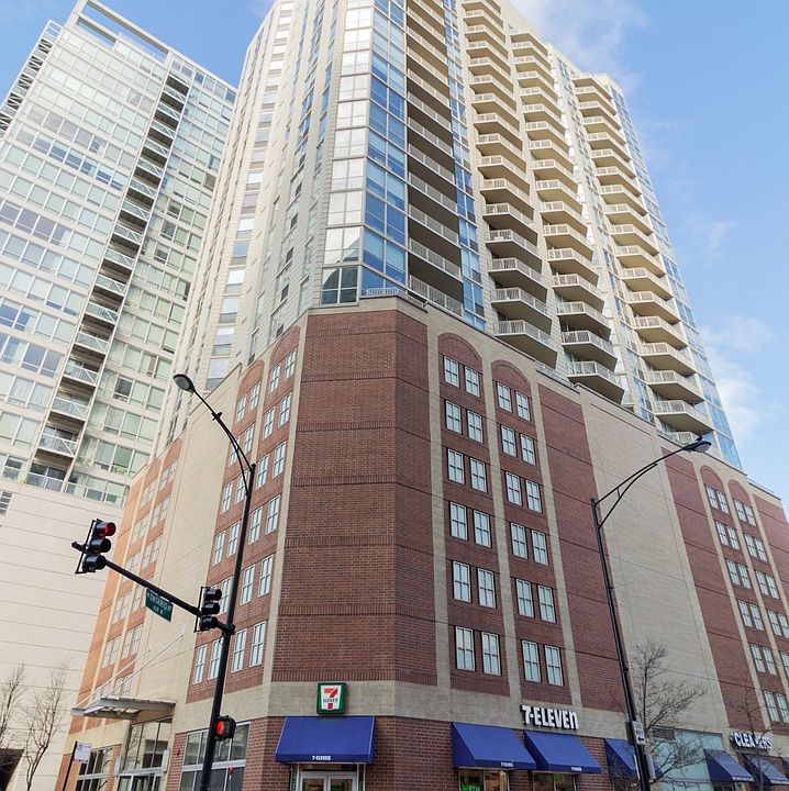 1st image of 645 N Kingsbury St APT 2205
