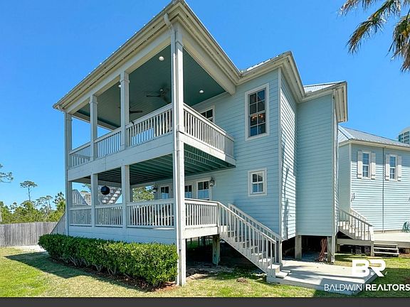 2nd image of 3434 Mariner Cir