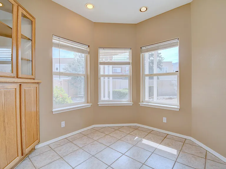 5809 Vulcan Vista Dr NE — Photo 6