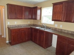 2nd image of 607 White Clover Ct