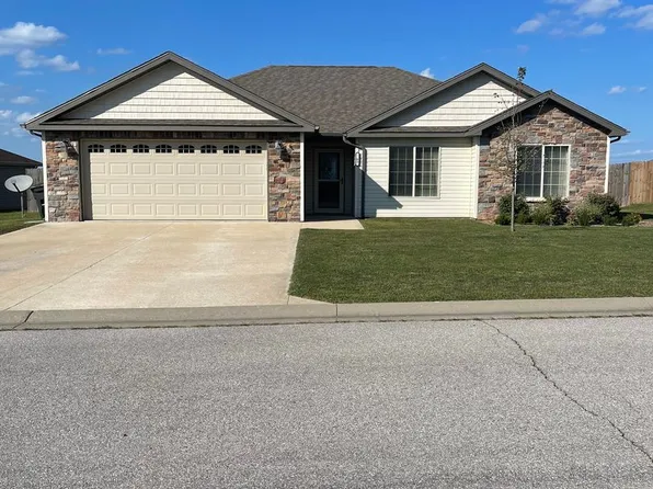 103 Rockhill Ct, Saint Robert, MO 65584