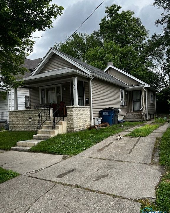 2nd image of 1262 Vance St