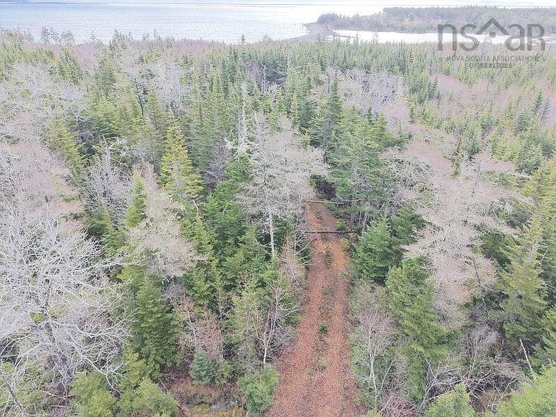 1st image of Round Bay Rd