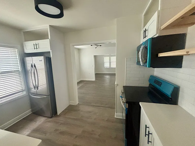 14223 Athens Ave — Photo 10