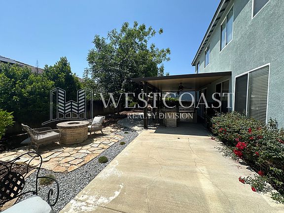 2nd image of 26719 Evergreen Ave