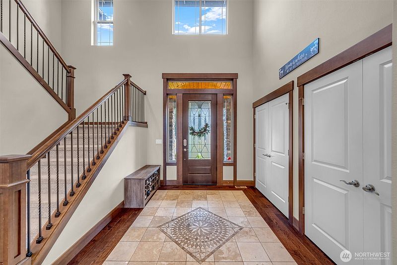 5th image of 13709 110th Street NE