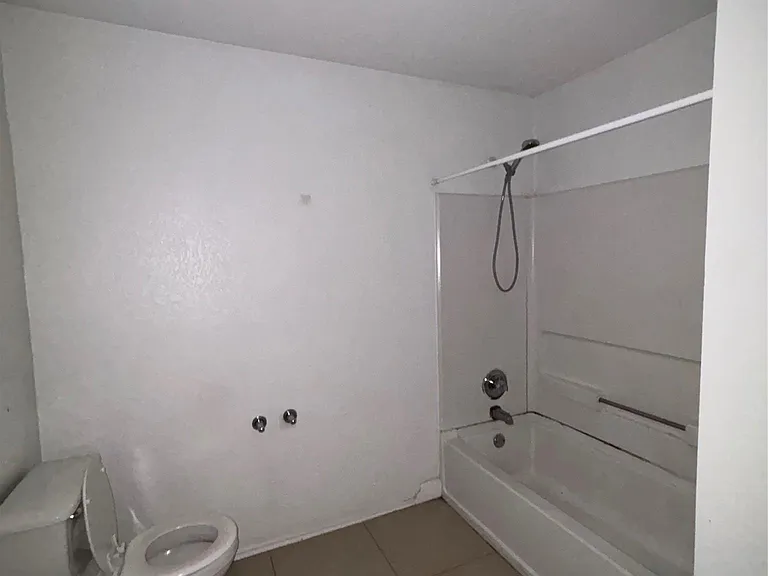 5600 War Admiral Dr — Photo 25
