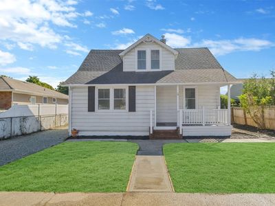 2 Andrew Avenue, Islip Terrace, NY, 11752