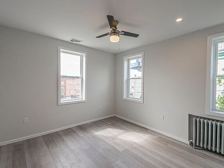 825 S 12th St #2 — Photo 21