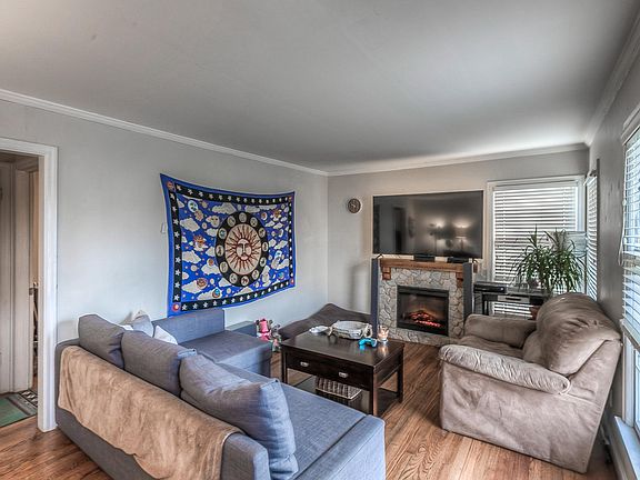 Living room 1