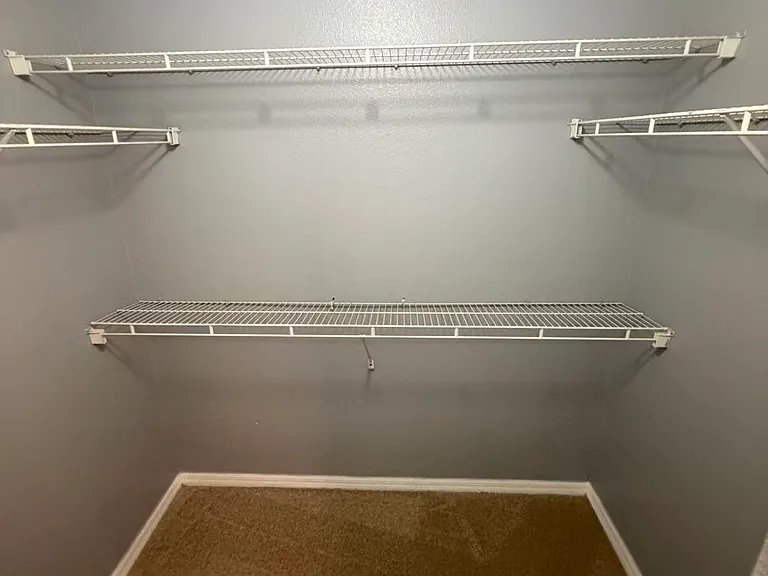329 Chelmsford Ct — Photo 16