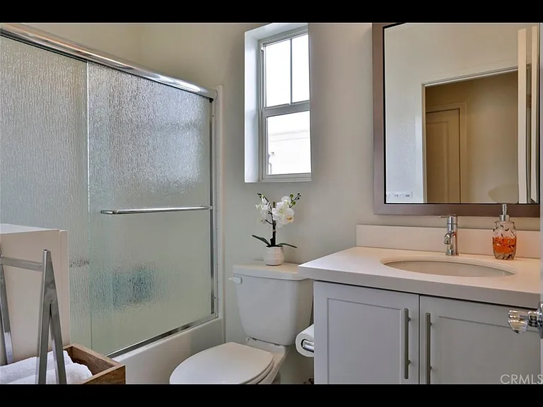 19 Abarrota St — Photo 18