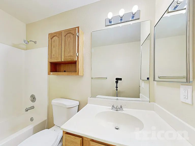 8640 Sopwith Blvd — Photo 14