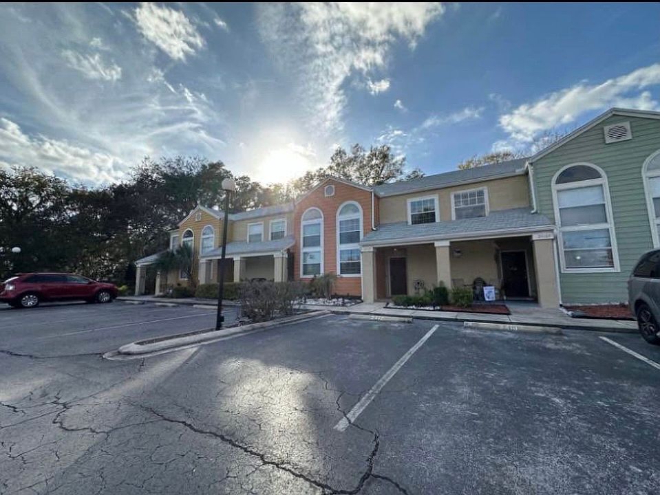 1st image of 2412 Summerfield Pl