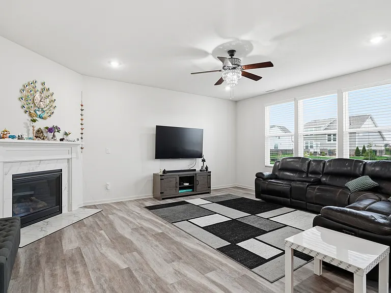 15278 Portobello Pl — Photo 32