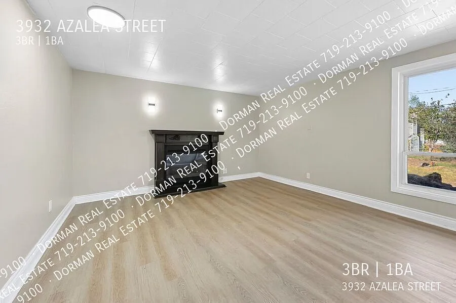Coming Soon - Beautifully Updated 3 Bedroom Rancher Close To Uccs! — Photo 4