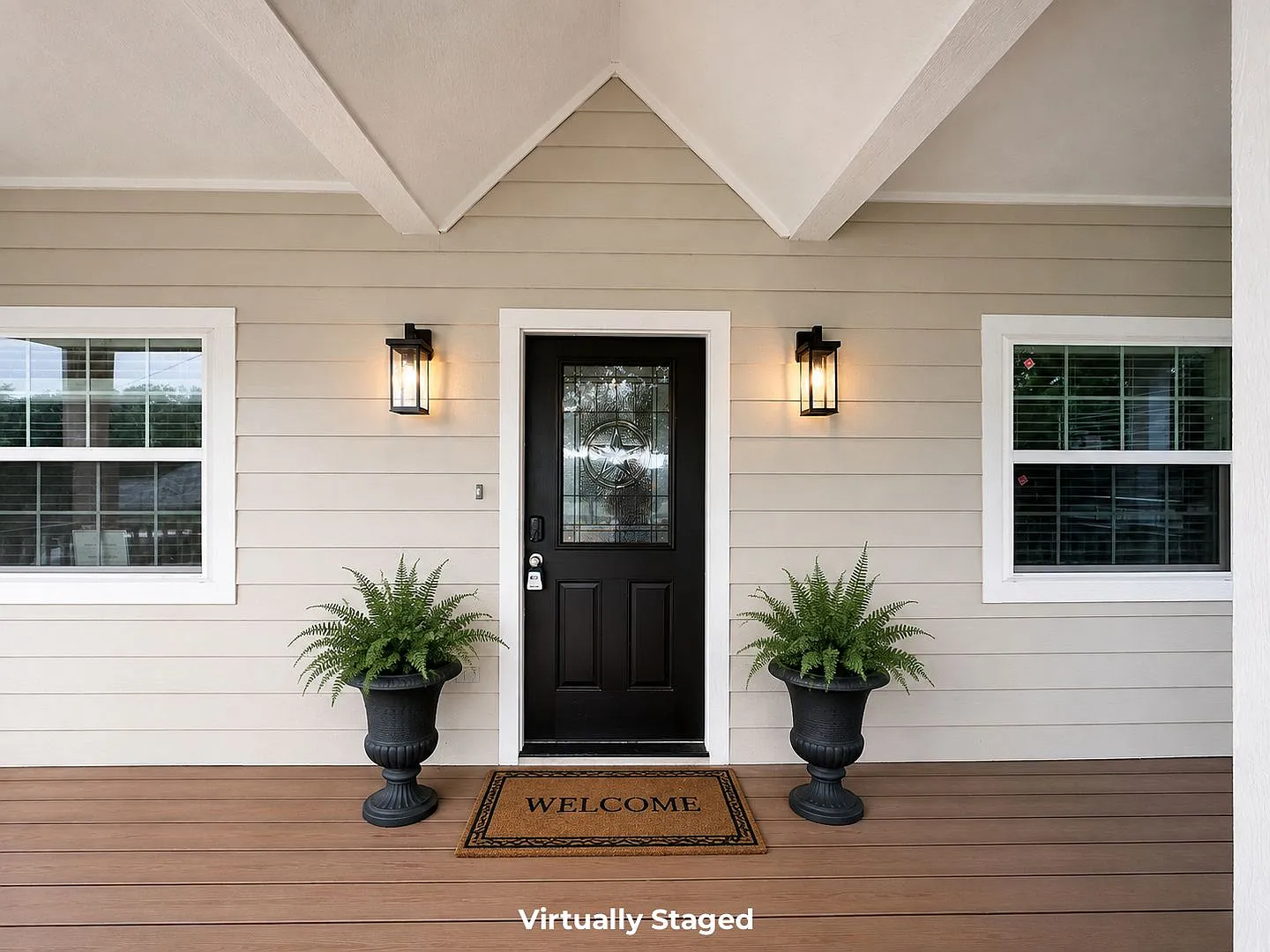 3 Bed House Close to Historical Downtown Bryan — Photo 3