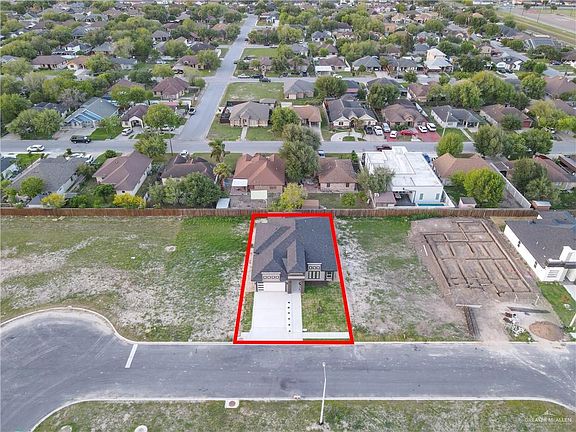 5th image of 3007 E Ebano St