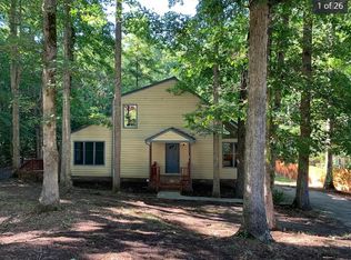 2754 Mistwood Forest Dr, Chester, VA 23831