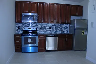 Rented by Roberto Guilbet, LREB