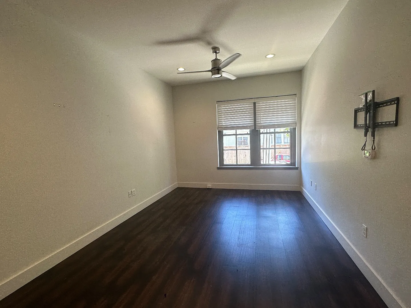 Modern 2-Bed, 2-Bath with In-Unit Laundry + Off-Street Parking on S Norman C. Francis Pkwy — Photo 3