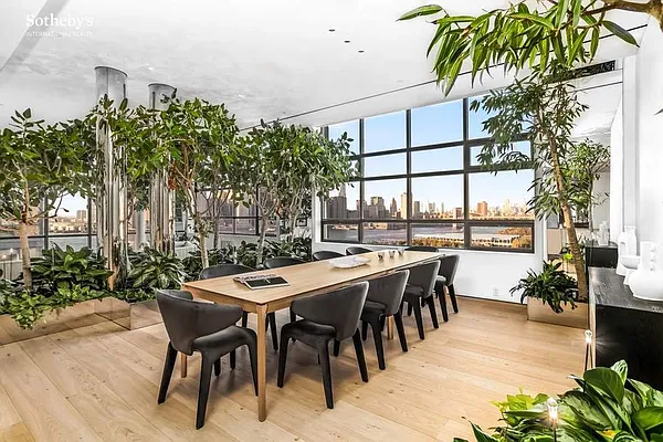 Rented by Sotheby's International Realty | media 34