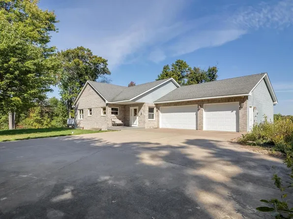 21087 National St NE, East Bethel, MN 55011