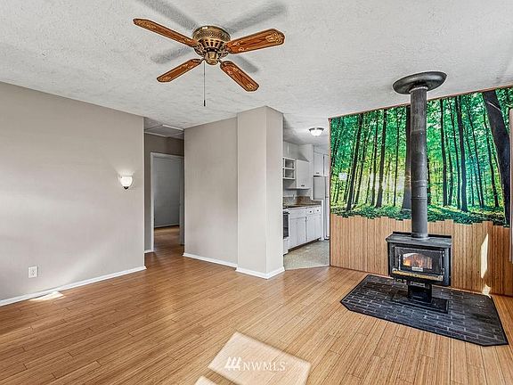 5th image of 2806 E 25th St