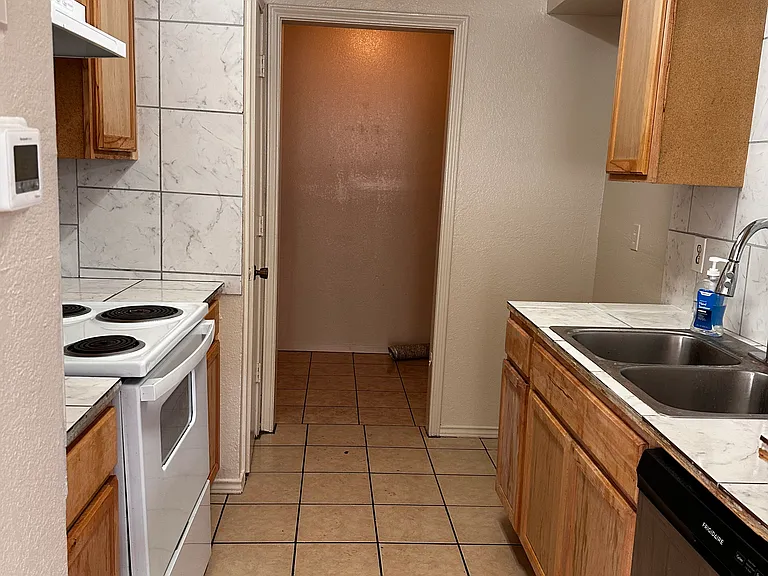 1519 Quartet Dr — Photo 7