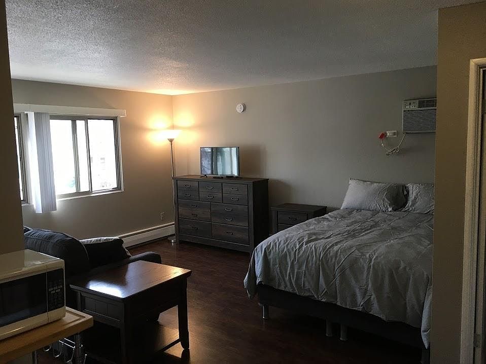 1st image of 1115 14th Ave SE APT 11