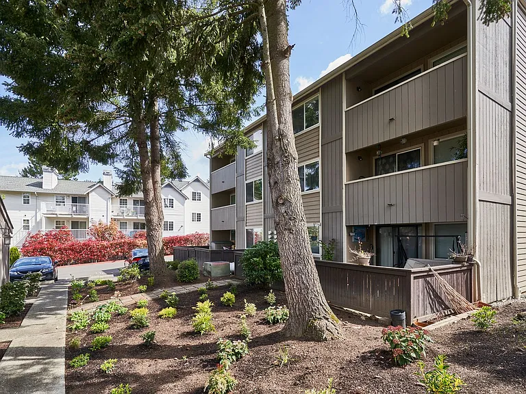 Highland Ridge — Photo 14