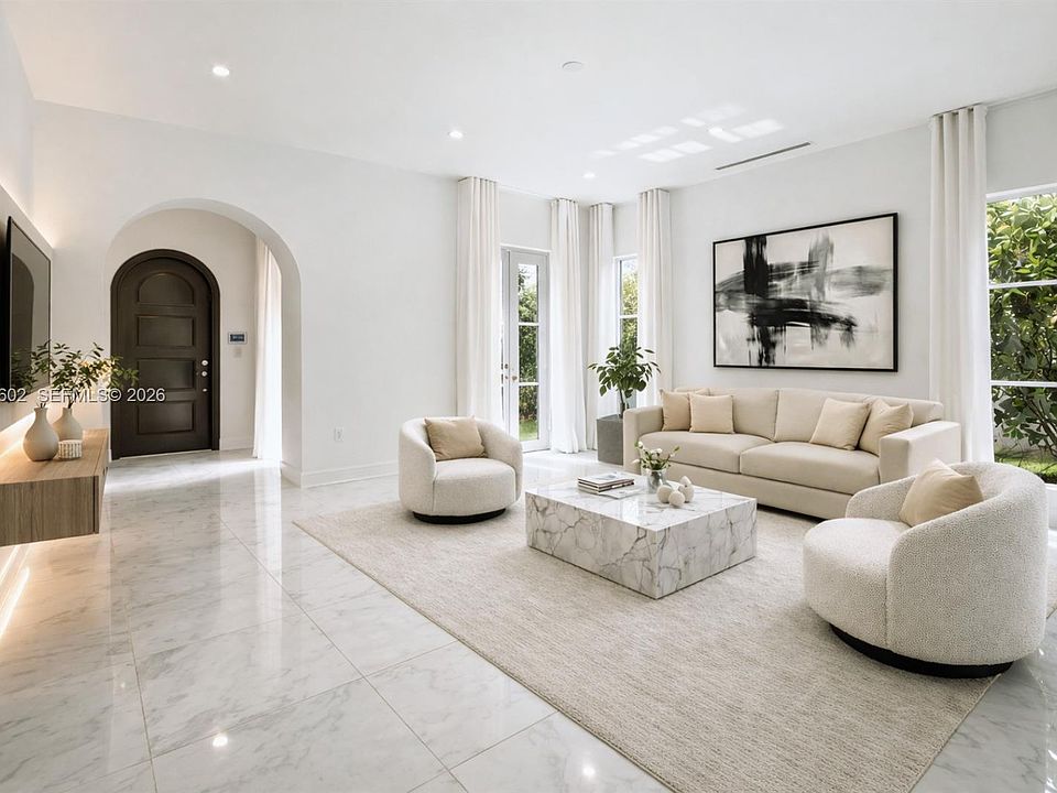 1st image of 315 Santander Ave #311
