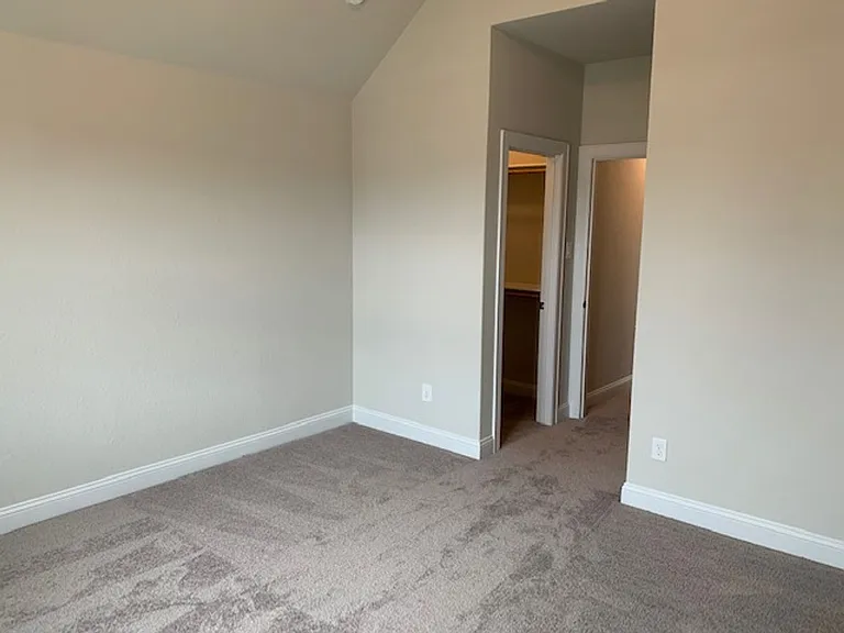 2202 Ambling Trl — Photo 17