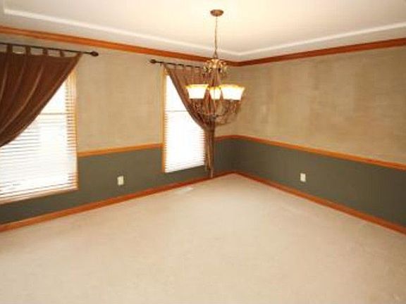 4th image of 4821 Beaver Ct
