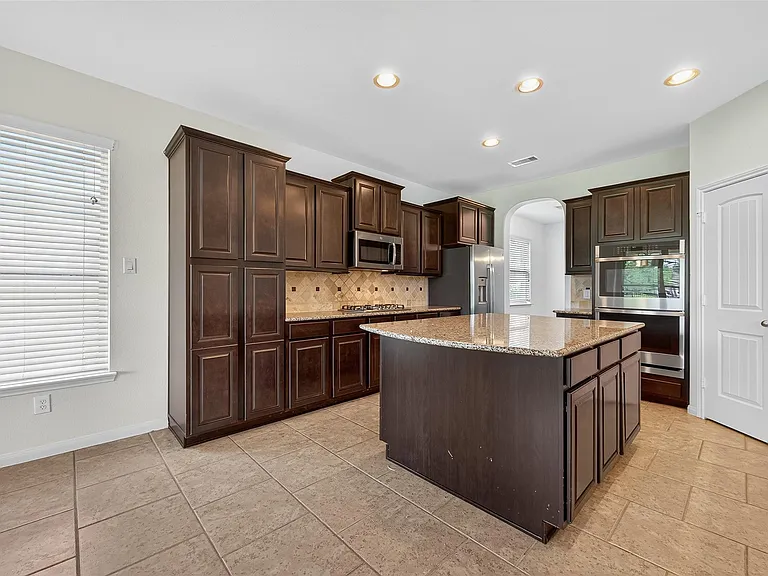 83 W Wading Pond Cir — Photo 22