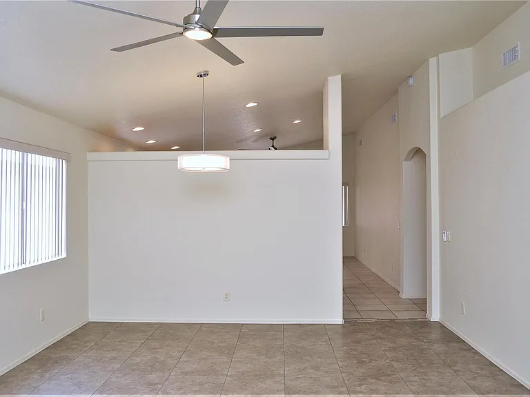 2633 W Cezanne Cir — Photo 8