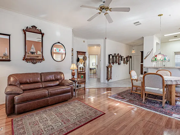 542 W Riverdale Ct, Green Valley, AZ 85614