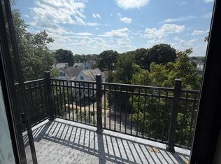 245-250 Main St #U63, Watertown, MA 02472
